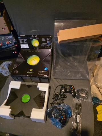 Xbox Classic in Doos  beschikbaar voor biedingen