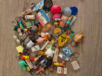 Diverse sleutelhangers vintage t.e.a.b. beschikbaar voor biedingen