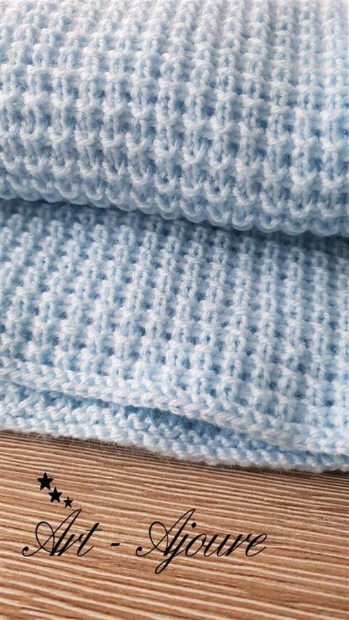 Art-Ajoure hand gebreide deken licht blauw., Kinderen en Baby's, Dekens, Slaapzakjes en Inbakerproducten, Nieuw, Deken, 100 cm of meer