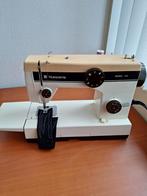 Husqvarna Naaimachine Model 760, Hobby en Vrije tijd, Naaimachines en Toebehoren, Ophalen of Verzenden, Gebruikt, Naaimachine