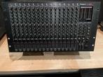 Roland M-16E 16 kanaals rack mixer, Muziek en Instrumenten, Mengpanelen, Ophalen of Verzenden, Zo goed als nieuw