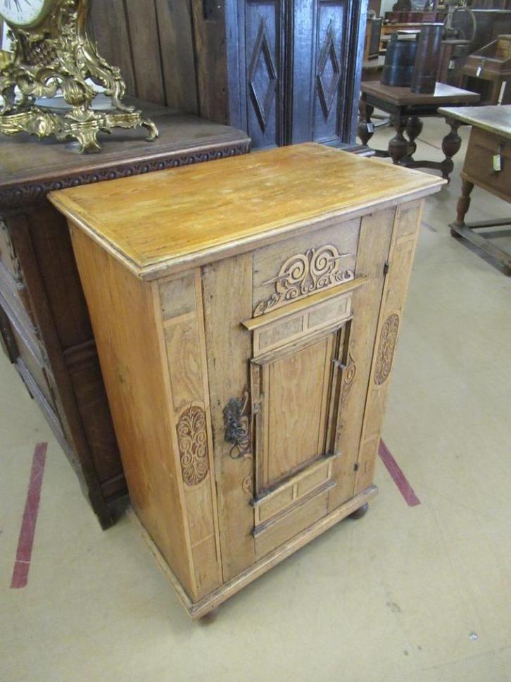 Oer 11642 ANTIEKE 18e eeuwse grenen en eiken kleine spinde, Antiek en Kunst, Antiek | Overige Antiek, Ophalen