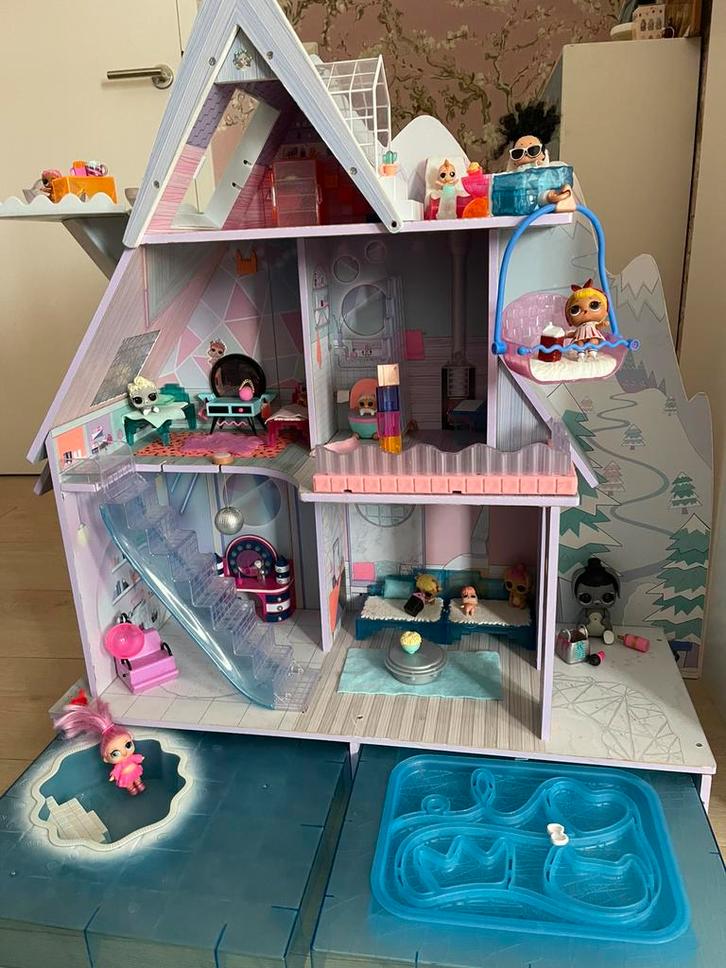 LOL Surprise Winter Disco House – Superleuk & netjes!, Kinderen en Baby's, Speelgoed | Poppenhuizen, Gebruikt, Poppenhuis, Ophalen of Verzenden