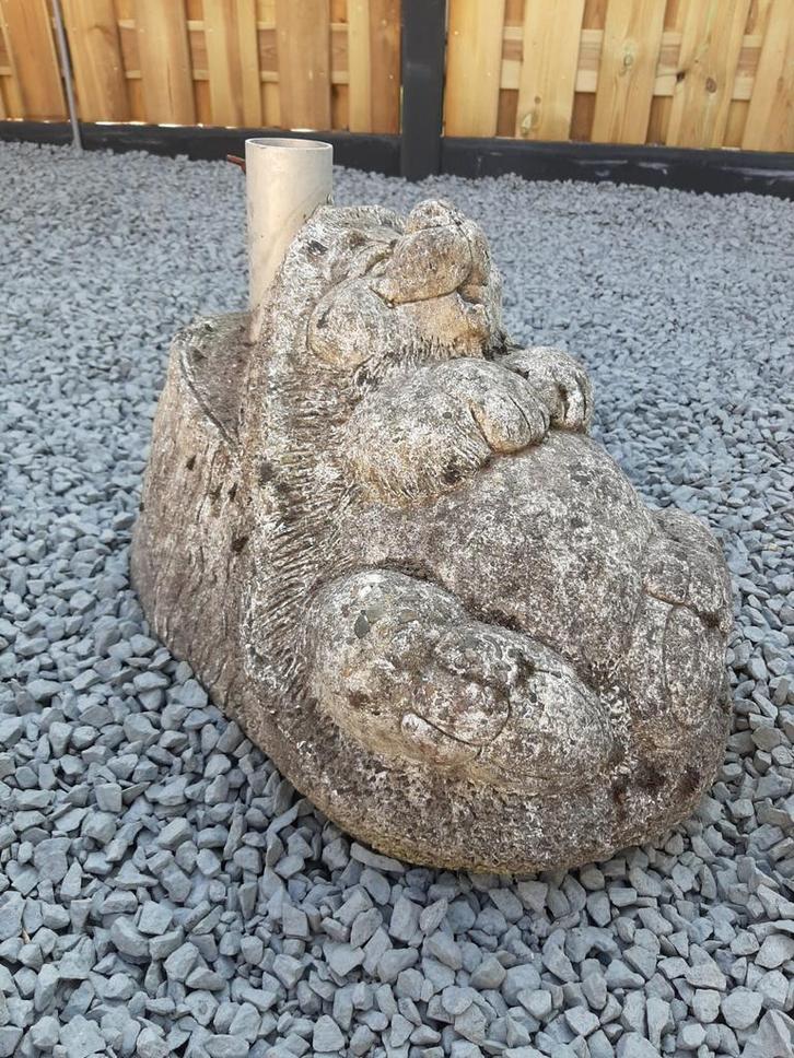 Te koop betonnen Parasolvoet Egel - Tuindecoratie, Tuin en Terras, Tuinbeelden, Gebruikt, Dierenbeeld, Beton, Ophalen