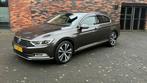 Volkswagen Passat 1.4 TSI  HIGHLINE BUSINESS Camera/Carplay, 4 cilinders, Bruin, Origineel Nederlands, 690 kg