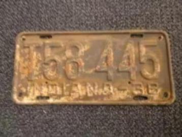 Kentekenplaat licenseplate Indiana 1938 no. 2 USA beschikbaar voor biedingen