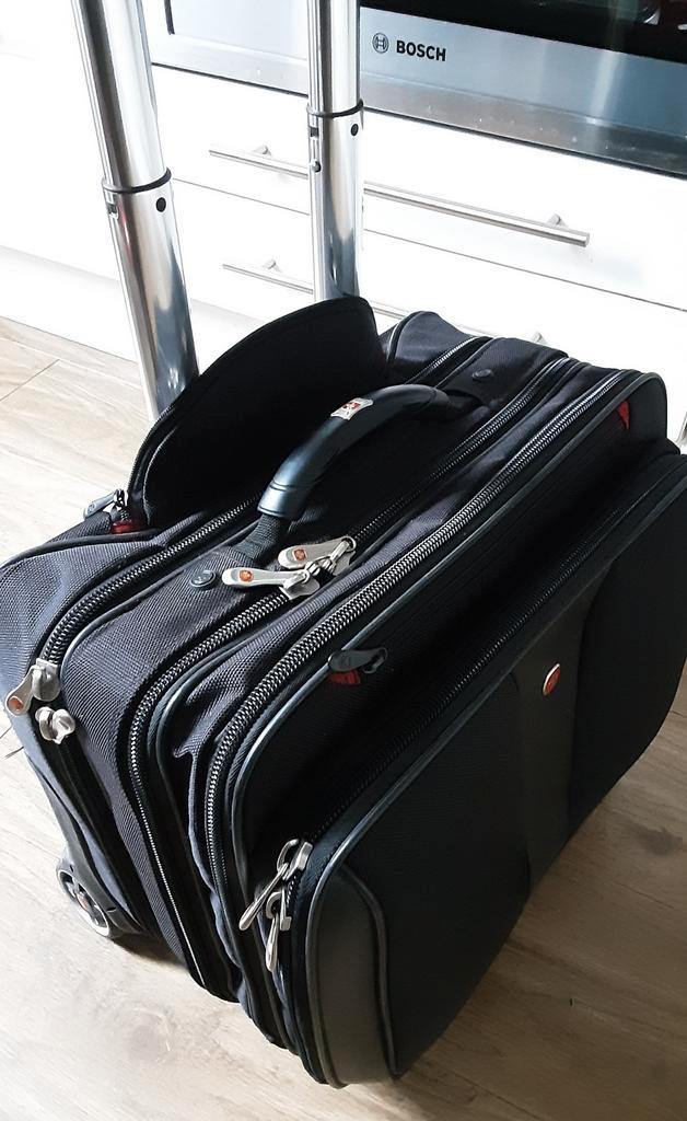 Wengler patriot 17 inch handbagage Piloten trolley rolkoffer, Sieraden, Tassen en Uiterlijk, Koffers, Nieuw, Minder dan 50 cm
