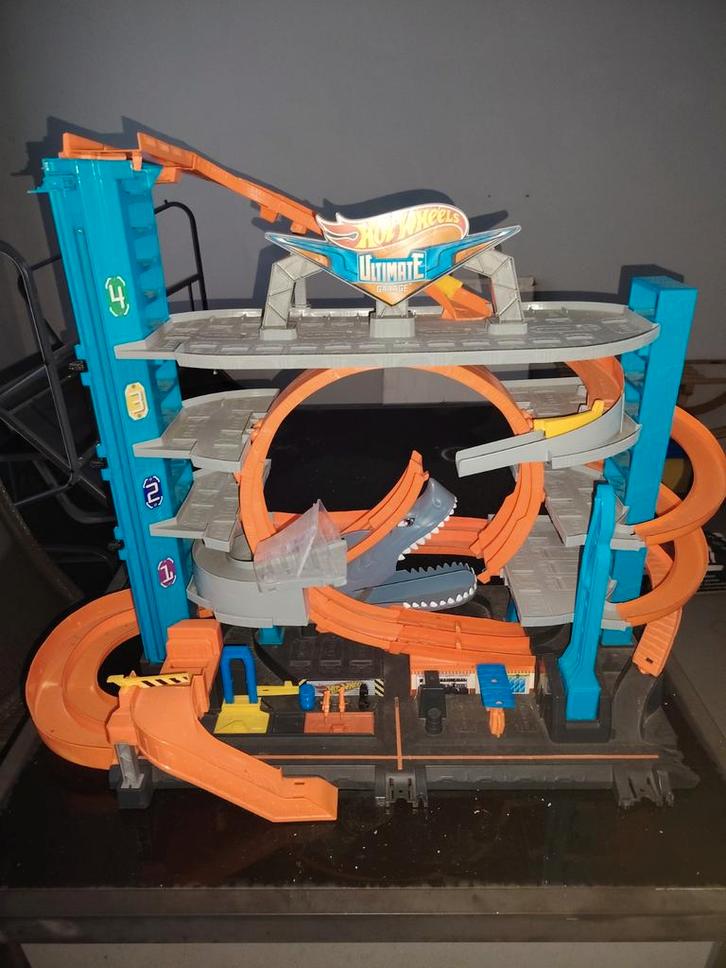 Hot Wheels Ultimate Garage - Met Gebruikerssporen, Kinderen en Baby's, Speelgoed | Racebanen, Gebruikt, Racebaan, Hot Wheels, Ophalen