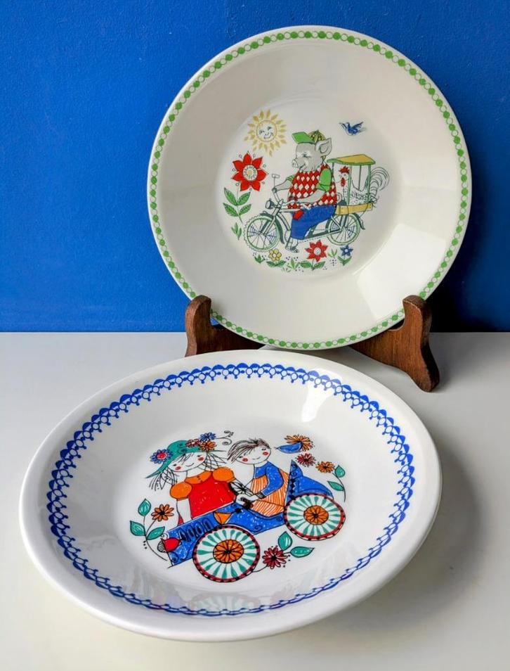 Vintage kinderbordjes bowls/Stavanger Figgjo Flint Norway, Huis en Inrichting, Keuken | Servies, Gebruikt, Kom(men), Overige stijlen