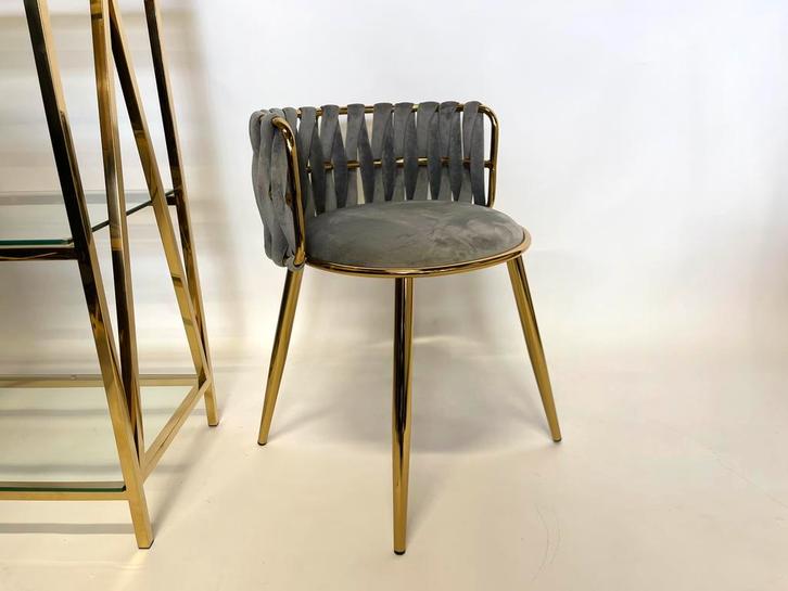 Eetkamerstoelen velvet grijs met goud. Eetstoelen nieuw!, Huis en Inrichting, Stoelen, Nieuw, Vijf, Zes of meer stoelen, Grijs