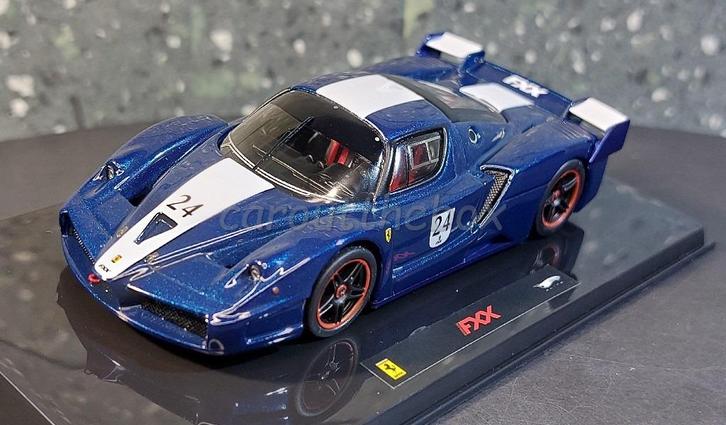 Ferrari FXX 2006 blauw / wit 1:43 Hotwheels Elite H402, Hobby en Vrije tijd, Modelauto's | 1:43, Nieuw, Auto, Overige merken, Verzenden