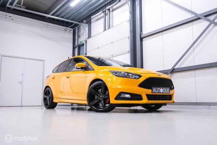 Ford Focus 2.0 ST-2 | 2e eigenaar | NL auto NAP | Tangerine, Auto's, Ford, Bedrijf, Te koop, Focus, ABS, Airbags, Airconditioning