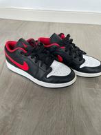 Air jordan 1 low black-gym red-snail, Schoenen, Zo goed als nieuw, Ophalen