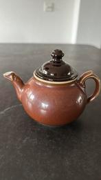 Antiek bruin theepotje merk Bayeux, Ophalen of Verzenden