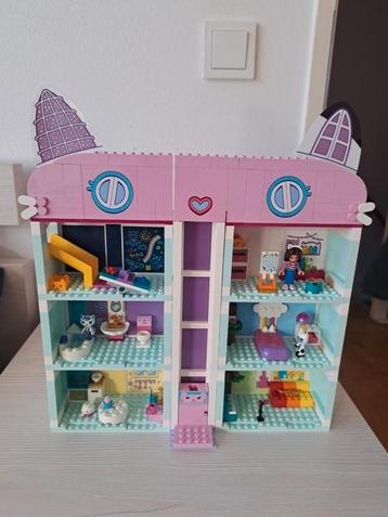 Lego Gaby's dollhouse met boeken  beschikbaar voor biedingen