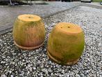 2 dezelfde winterharde terracotta bloempotten, Tuin en Terras, Bloembakken en Plantenbakken, Ophalen, Steen, Gebruikt, Rond