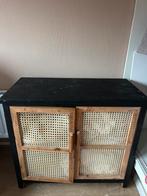 Houten rotan kastje, Huis en Inrichting, Kasten | Overige, Ophalen, Zo goed als nieuw