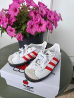 Adidas Gazelle Hello Kitty - Maat 23, Kinderen en Baby's, Kinderkleding | Schoenen en Sokken, Ophalen, Adidas, Meisje, Schoenen