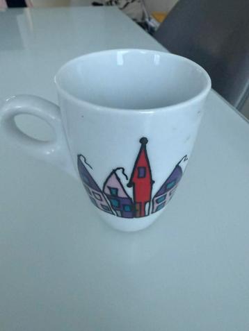 Yong Kop met kleurrijke huisjes beschikbaar voor biedingen