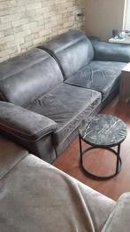 Een nette 2 en drie zits bank gratis af te halen, Ophalen, Zo goed als nieuw
