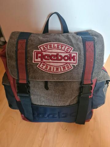 Vintage Reebok rugtas beschikbaar voor biedingen