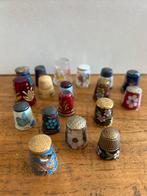 Collectie van 18 Diverse Vingerhoedjes, Overige materialen, Gebruikt, Reliëf, Ophalen of Verzenden