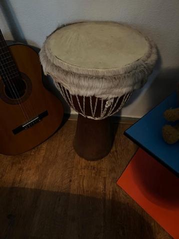 Mooie vintage percussi trommel beschikbaar voor biedingen
