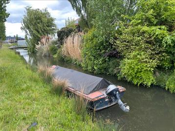 Staalen open boot /sloep van 6 meter met een 15 pk 4takt  beschikbaar voor biedingen