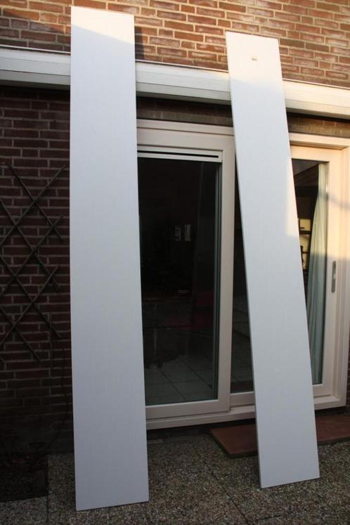 Meubelpaneel wit 297 x 40 cm. Nieuwstaat. 2 stuks, Doe-het-zelf en Verbouw, Platen en Panelen, Zo goed als nieuw, Minder dan 20 mm