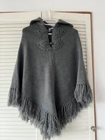 Damesponcho maat M, Ophalen of Verzenden, Zo goed als nieuw, Maat 38/40 (M), Grijs