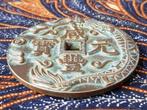 Mooie grote zware antieke Chinese munt van brons 6 cm.