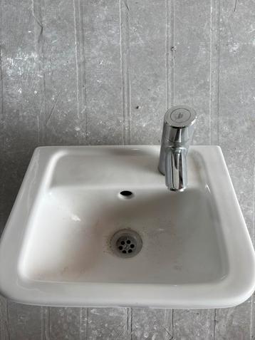 Wasbak wit | GRATIS beschikbaar voor biedingen