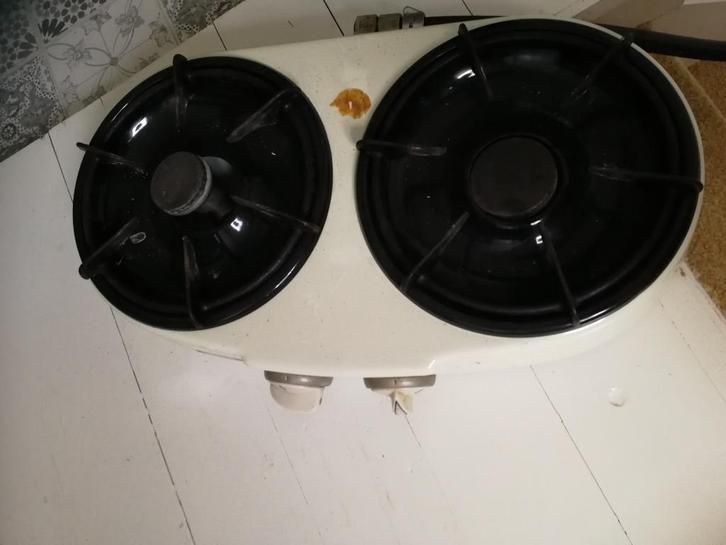 vintage 2 pits-gasfornuis, Witgoed en Apparatuur, Fornuizen, Gebruikt, Vrijstaand, Gas, 3 kookzones of minder, Minder dan 85 cm