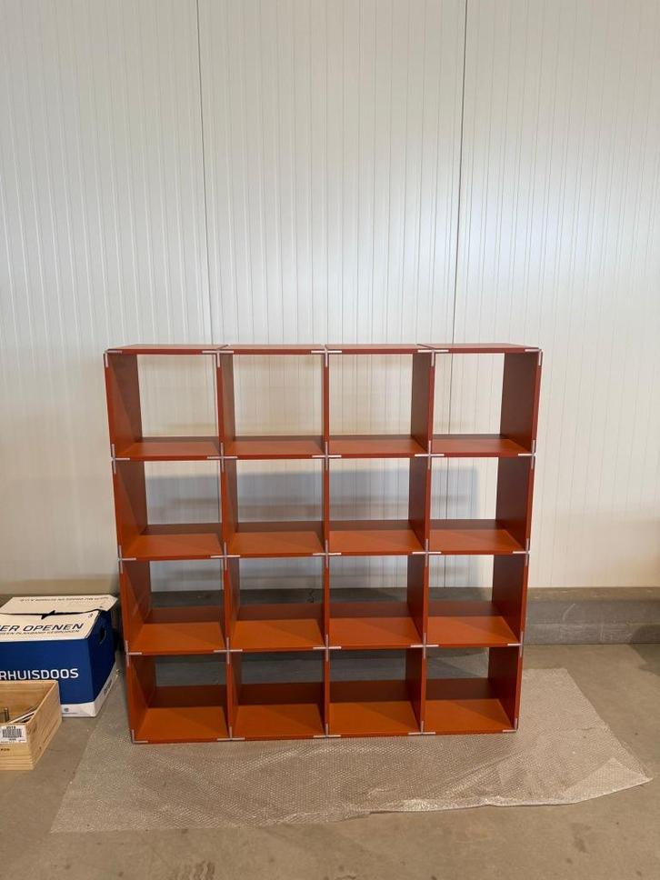 Porro Endless Shelf boekenkast, Huis en Inrichting, Kasten | Boekenkasten, Zo goed als nieuw, 150 tot 200 cm, 150 tot 200 cm, 25 tot 50 cm