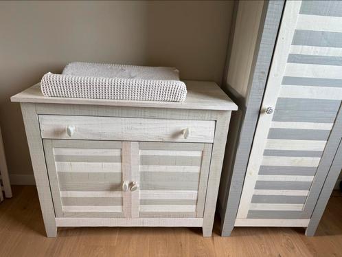Kinderkamer hout lichte kleuren, Kinderen en Baby's, Kinderkamer | Commodes en Kasten, Gebruikt, 105 cm of meer, 100 cm of meer