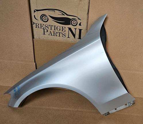 Scherm Spatbord Mercedes C Klasse W205 Links Origineel Alumi, Auto-onderdelen, Carrosserie en Plaatwerk, Spatbord, Links, Gebruikt