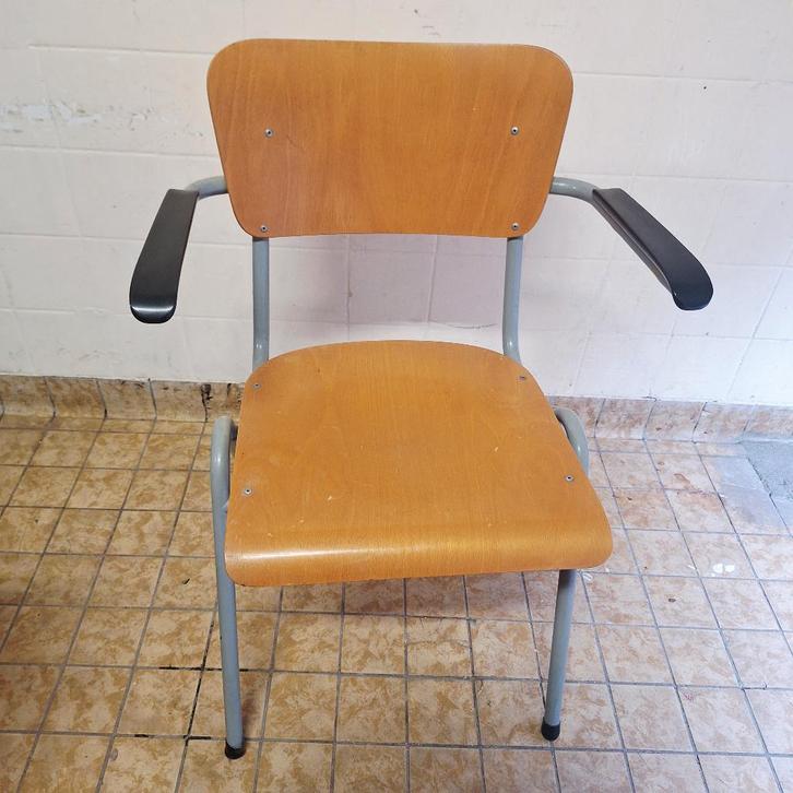 Vintage Schoolstoel van Marko / Jaren 60 Stoel, Huis en Inrichting, Stoelen, Gebruikt, Eén, Hout, Kunststof, Metaal, Bruin, Ophalen