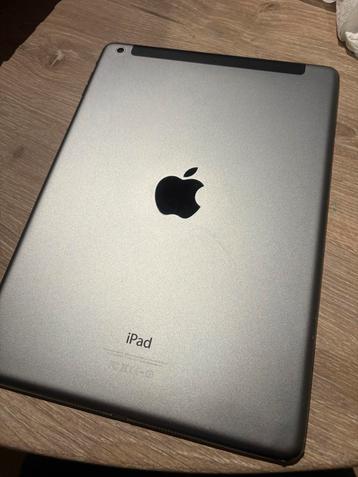 iPad Air - Wifi & Cellular 32 gb nette staat beschikbaar voor biedingen