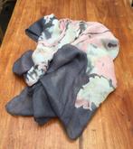 2 x grote SJAAL van EXPRESSO, Kleding | Dames, Mutsen, Sjaals en Handschoenen, Ophalen of Verzenden, Zo goed als nieuw, Maat 46/48 (XL) of groter