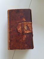Ouden Bijbel 1870 Het nieuwe testament door Do M Lutherus, Antiek en Kunst, Antiek | Boeken en Bijbels, Ophalen