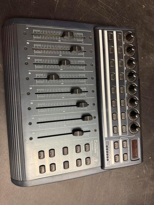 ️ Behringer BCF2000 – USB/MIDI Controller met Motorfaders, Muziek en Instrumenten, Mengpanelen, Zo goed als nieuw, Ophalen of Verzenden