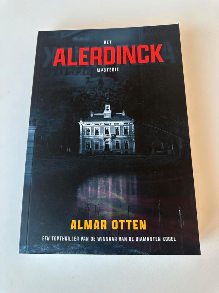 Het Alerdinck Mysterie - Almar Otten, Boeken, Thrillers, Zo goed als nieuw, Nederland, Ophalen of Verzenden