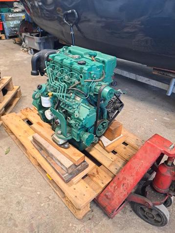 Volvo Penta D2 55   4 cilinder  diesel keerkoppeling  beschikbaar voor biedingen
