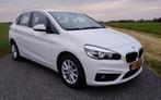 BMW 2-Serie Active Tourer 218i 136pk Nl geleverd NAVI TREKHA, Voorwielaandrijving, 65 €/maand, USB, Wit