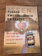 Bram Wicherink - Tussen kwetsbaarheid en kracht, Sociale wetenschap, Ophalen of Verzenden, Bram Wicherink, Zo goed als nieuw