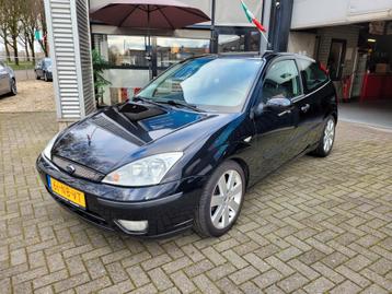 Ford Focus 2.0 I, 3D 2003 Zwart Centennial sport edition