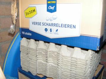 Eierdozen voor geluidsisolatie beschikbaar voor biedingen