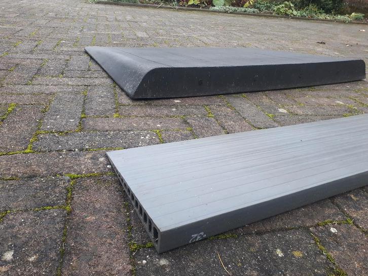 2 x Drempelhulp (hoog & laag) buiten gebruikt rubber 75mm, Diversen, Verpleegmiddelen, Gebruikt, Ophalen