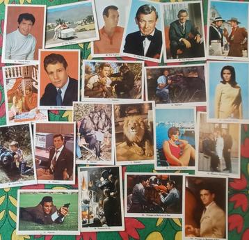 21 vintage plaatjes van tv-series uit de jaren '60 en '70  beschikbaar voor biedingen