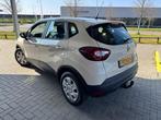 Renault Captur 0.9 TCe LIFE (ZUINIGE HOOGZITTER!), Voorwielaandrijving, 898 cc, Stof, Gebruikt